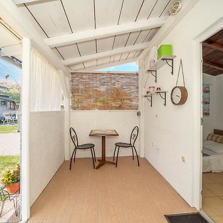 Camp Mali Bungalow Baška Buitenkant foto
